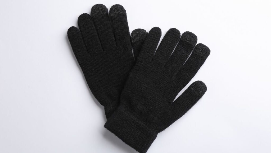 The Importance of Wearing Hand Protection in Cold Weather